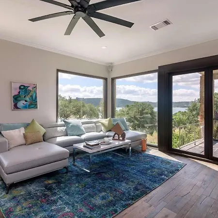 Lake Travis Oasis - The Breeze Vila